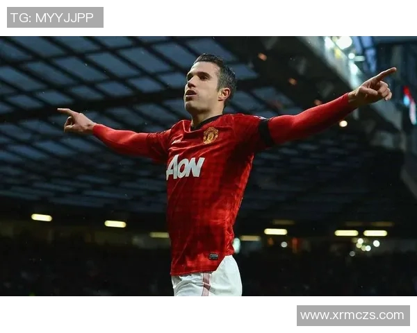 足球明星的笑容背后隐藏的故事与情感瞬间解析